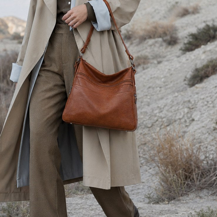 Havin Bag vegan leather hobo bag, cognac